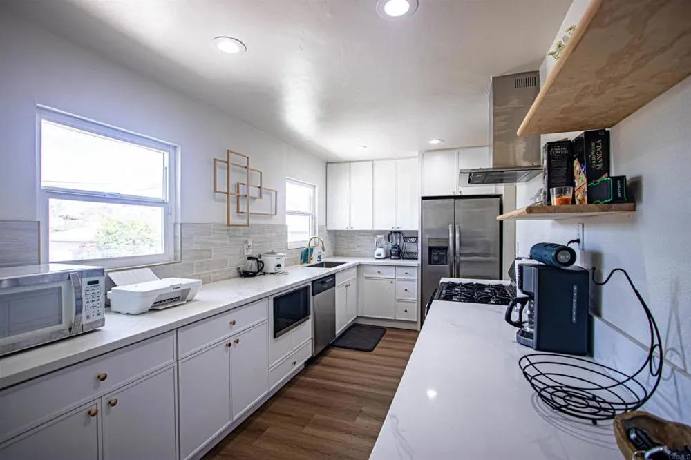 6461 Duluth Avenue San Diego, CA 92114