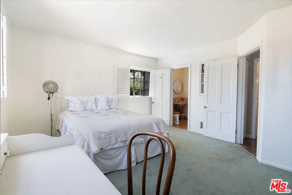3050 Motor Avenue Los Angeles, CA 90064