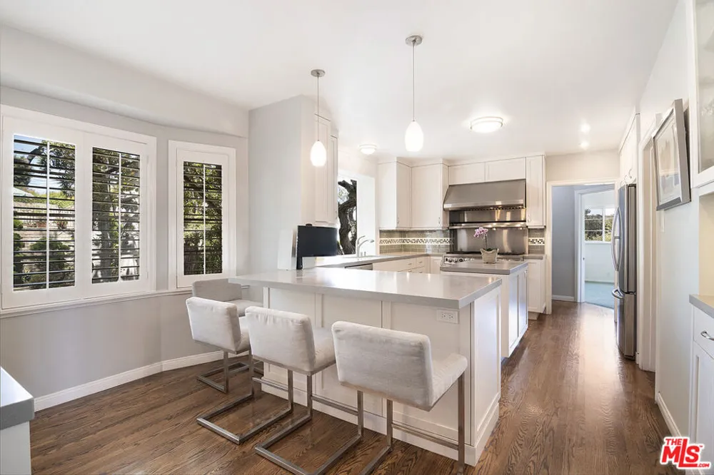 3050 Motor Avenue Los Angeles, CA 90064