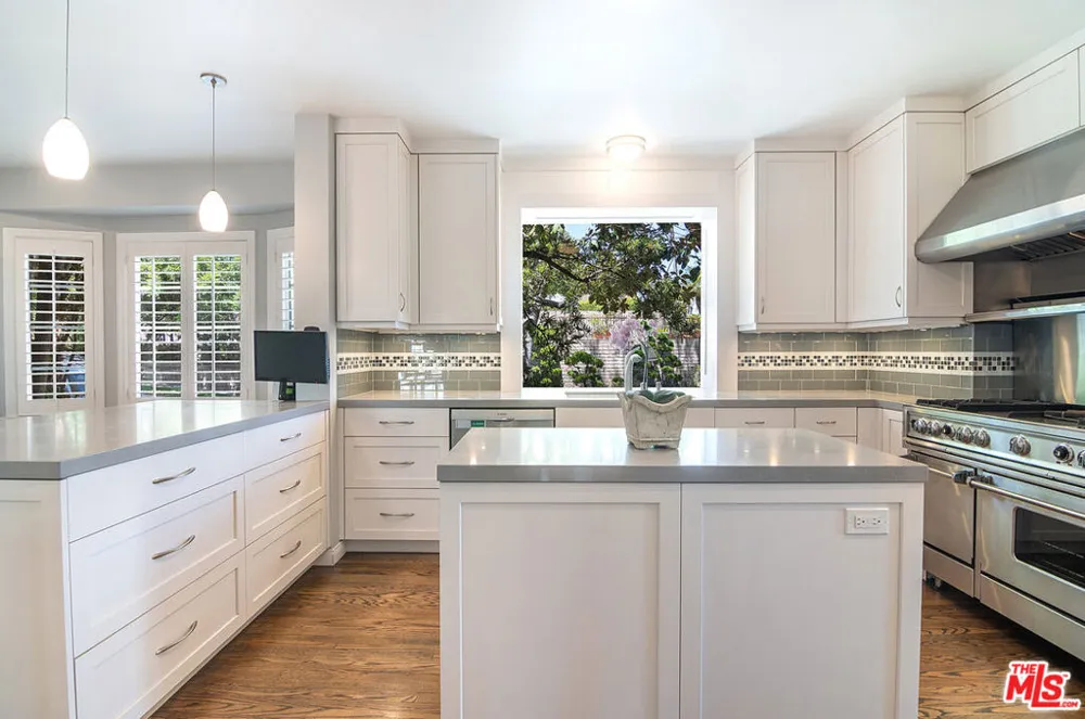3050 Motor Avenue Los Angeles, CA 90064
