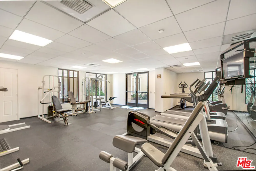 11847 Gorham Avenue #403 Los Angeles, CA 90049