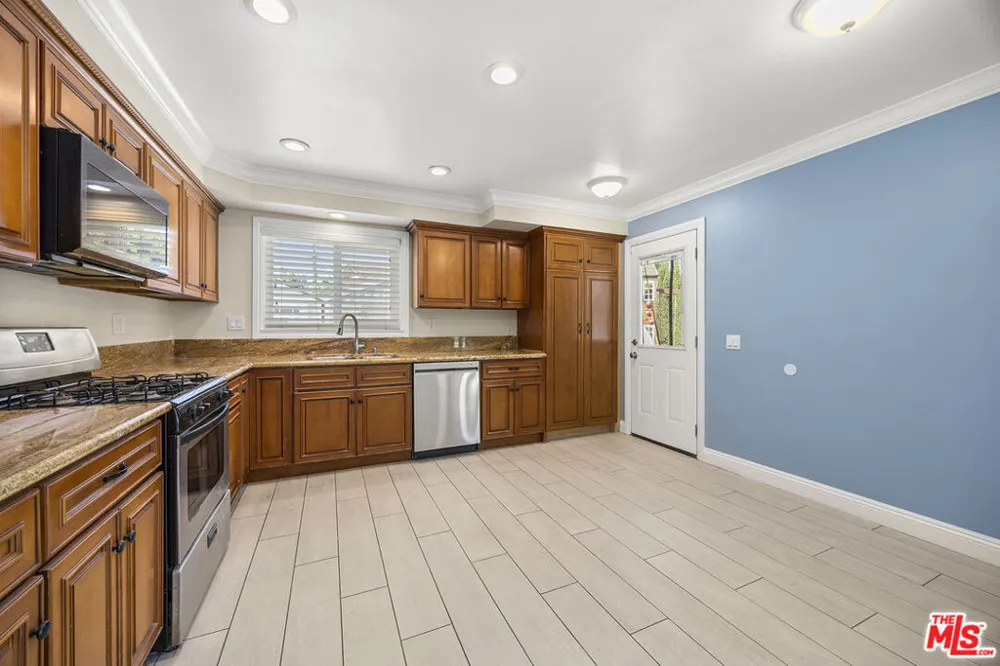 525 S Cardiff Street Anaheim, CA 92806
