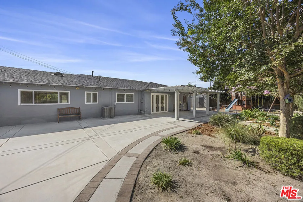 525 S Cardiff Street Anaheim, CA 92806