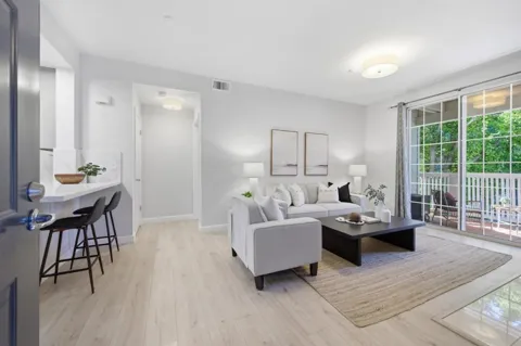 608 Arcadia Terrace #202