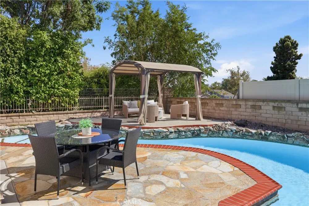 27322 Via Rioja Mission Viejo, CA 92691