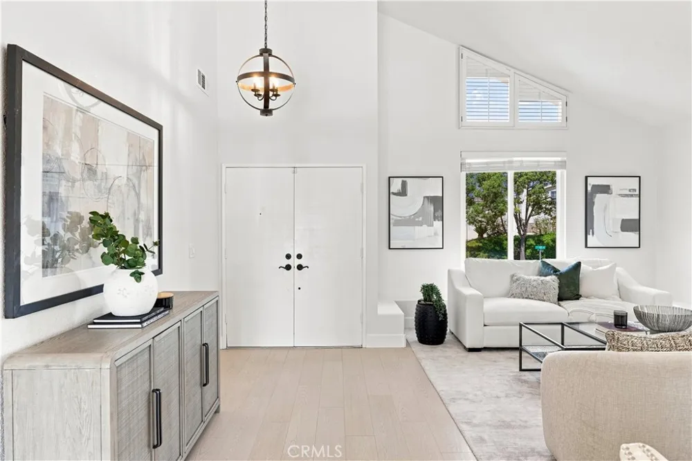 27322 Via Rioja Mission Viejo, CA 92691