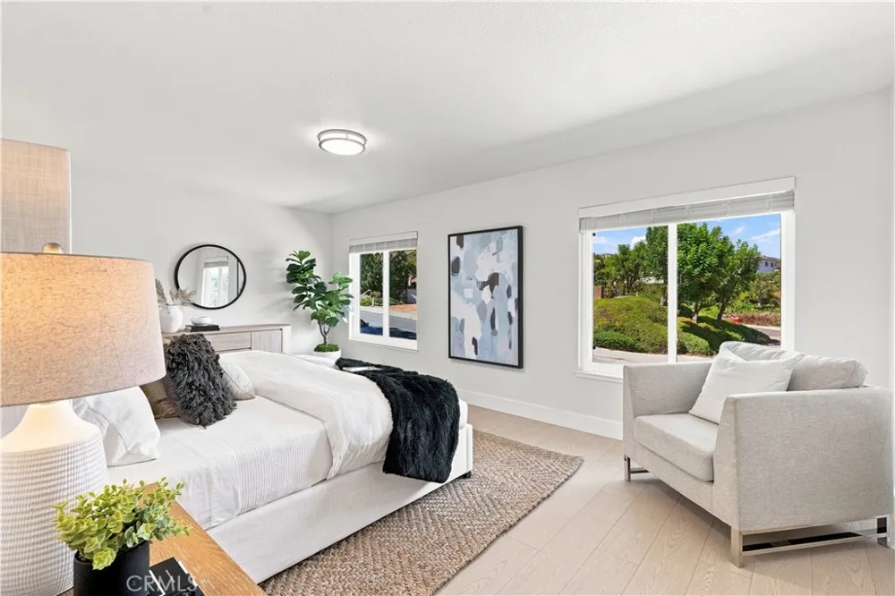 27322 Via Rioja Mission Viejo, CA 92691