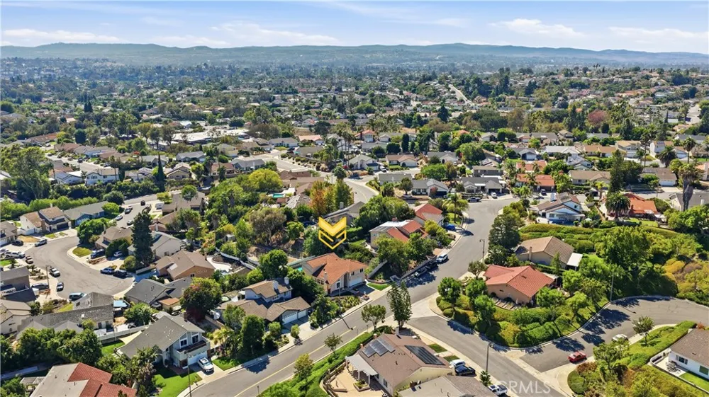 27322 Via Rioja Mission Viejo, CA 92691