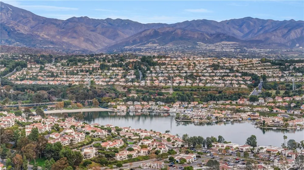 27322 Via Rioja Mission Viejo, CA 92691