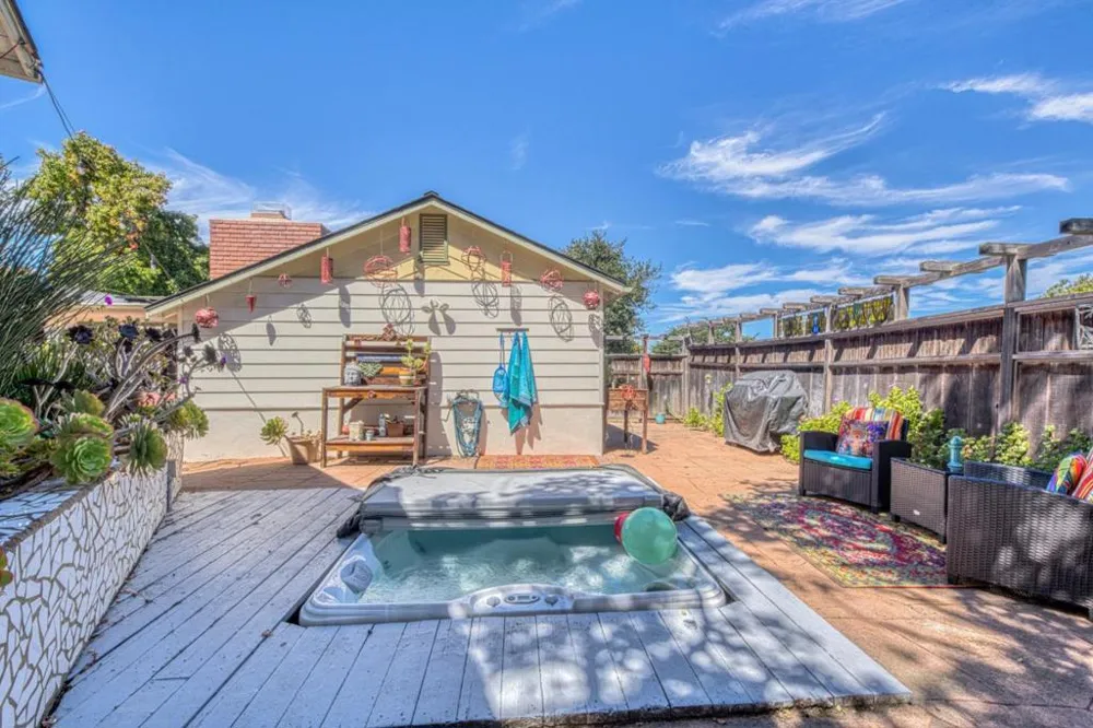 202 Edinburgh Avenue Monterey, CA 93940