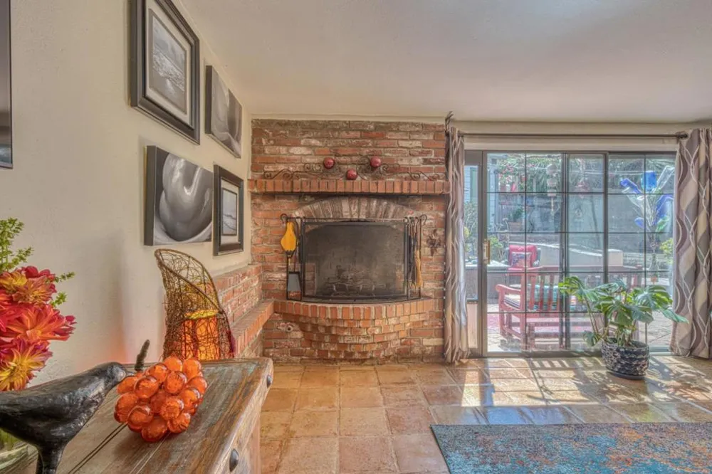202 Edinburgh Avenue Monterey, CA 93940