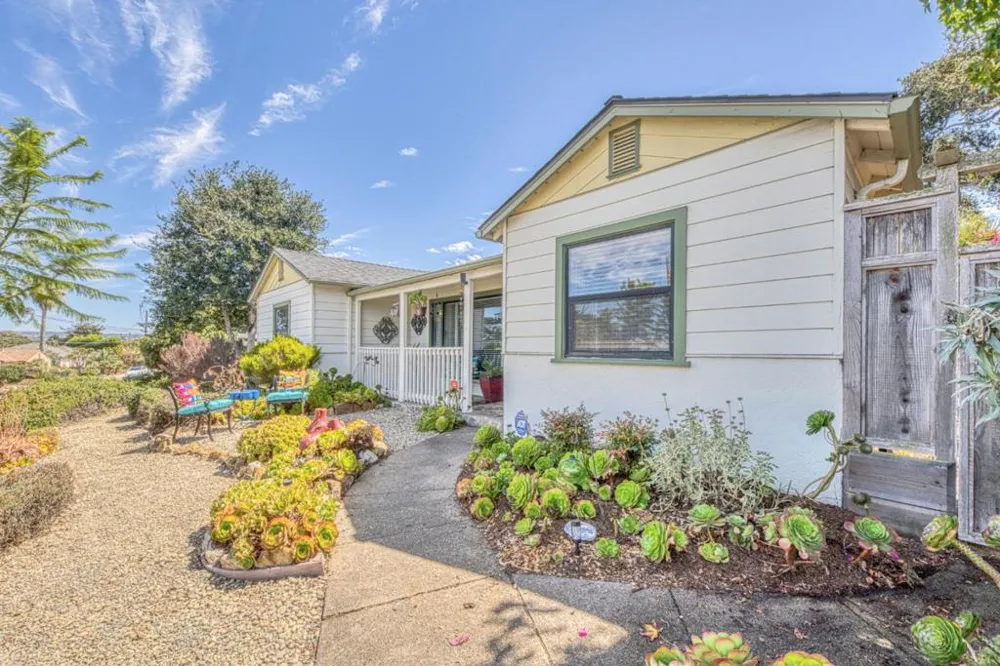 202 Edinburgh Avenue Monterey, CA 93940