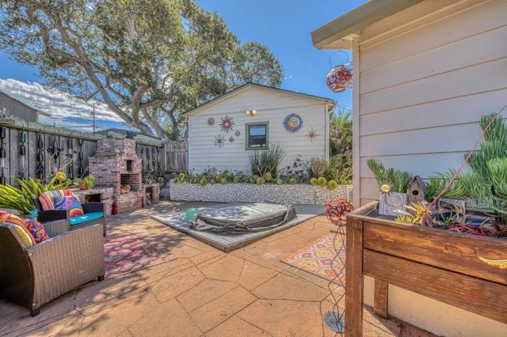 202 Edinburgh Avenue Monterey, CA 93940