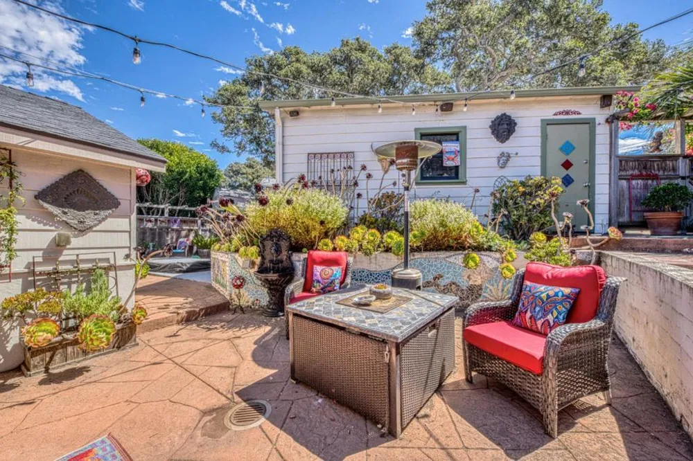202 Edinburgh Avenue Monterey, CA 93940