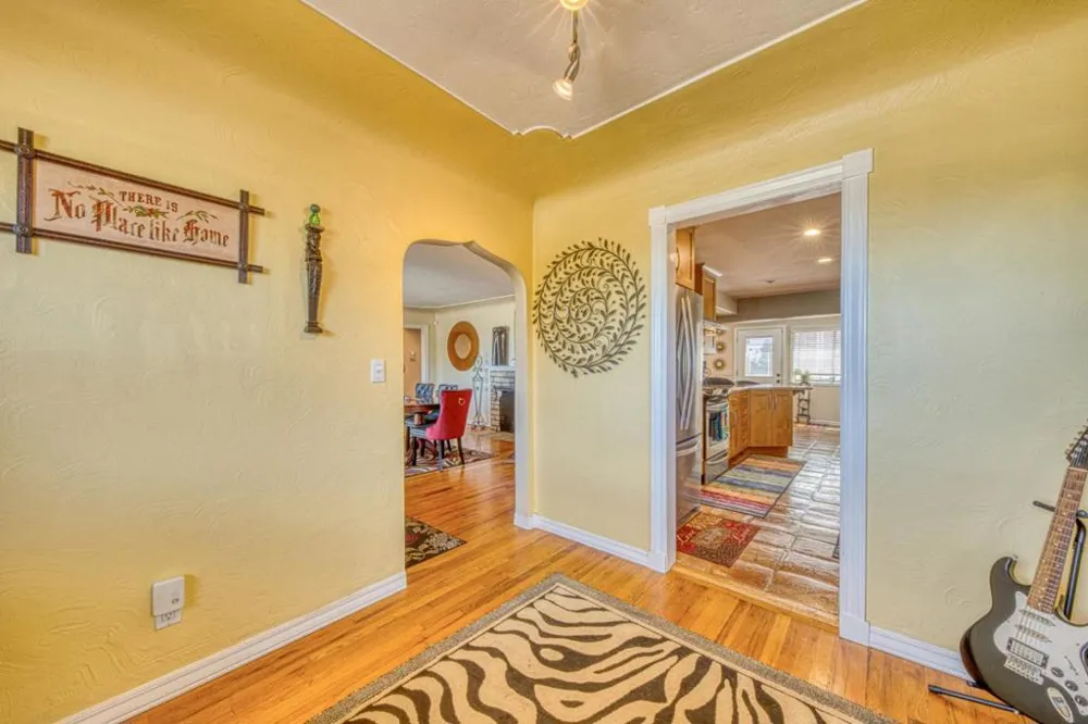 202 Edinburgh Avenue Monterey, CA 93940