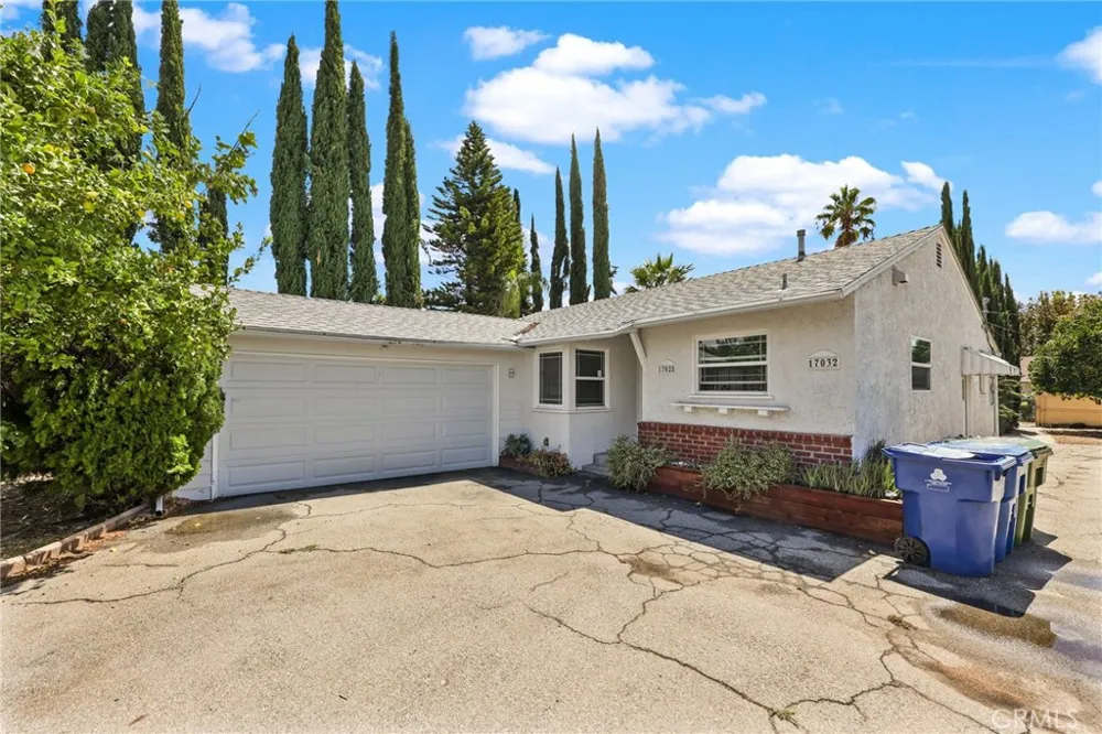 17028 Los Alimos Street Granada Hills, CA 91344