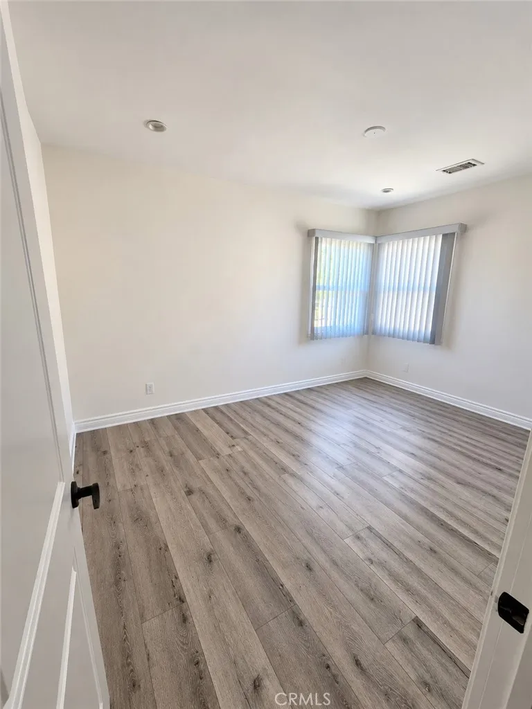17028 Los Alimos Street Granada Hills, CA 91344