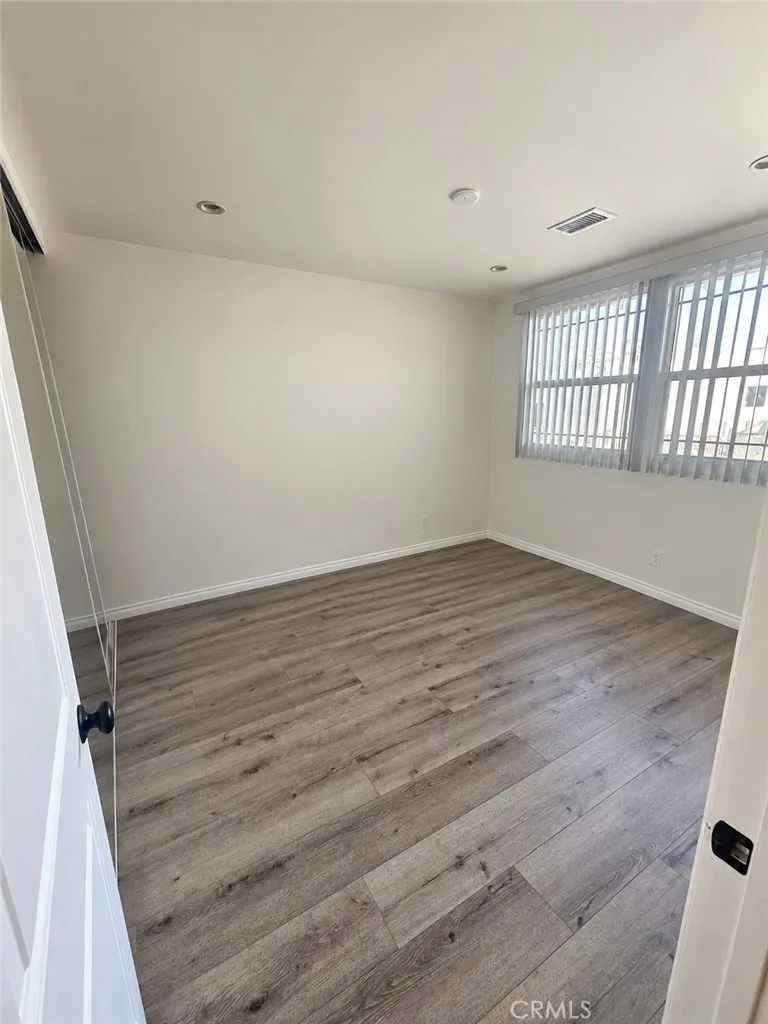 17028 Los Alimos Street Granada Hills, CA 91344