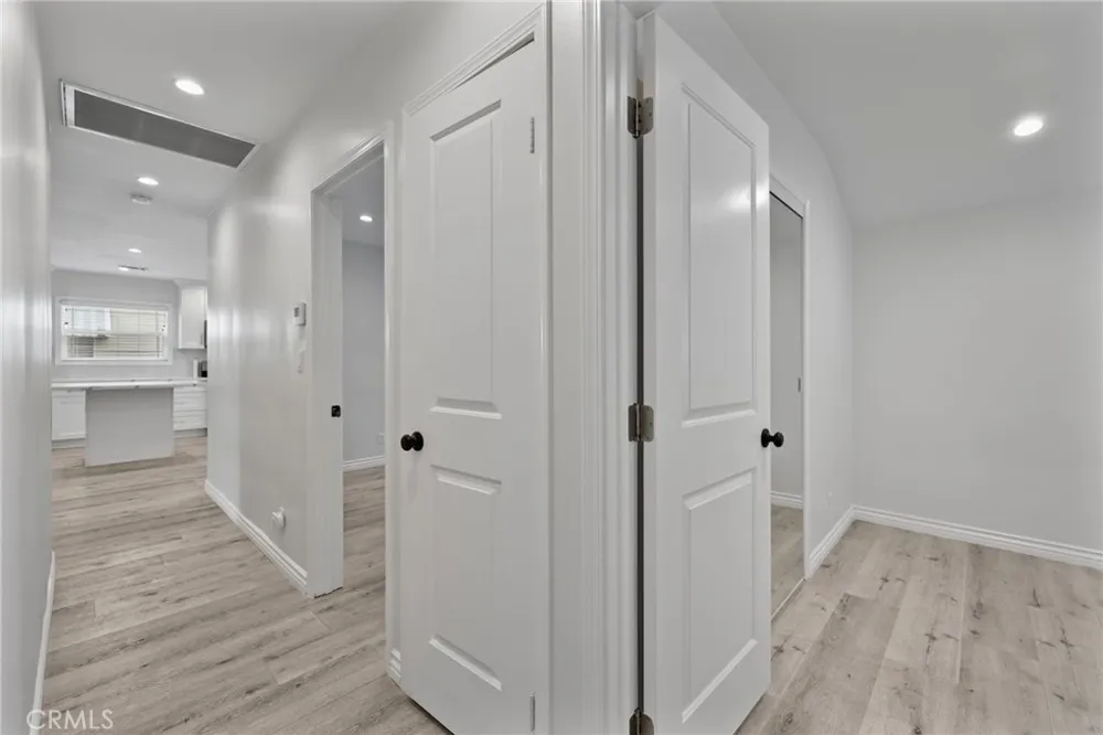17028 Los Alimos Street Granada Hills, CA 91344