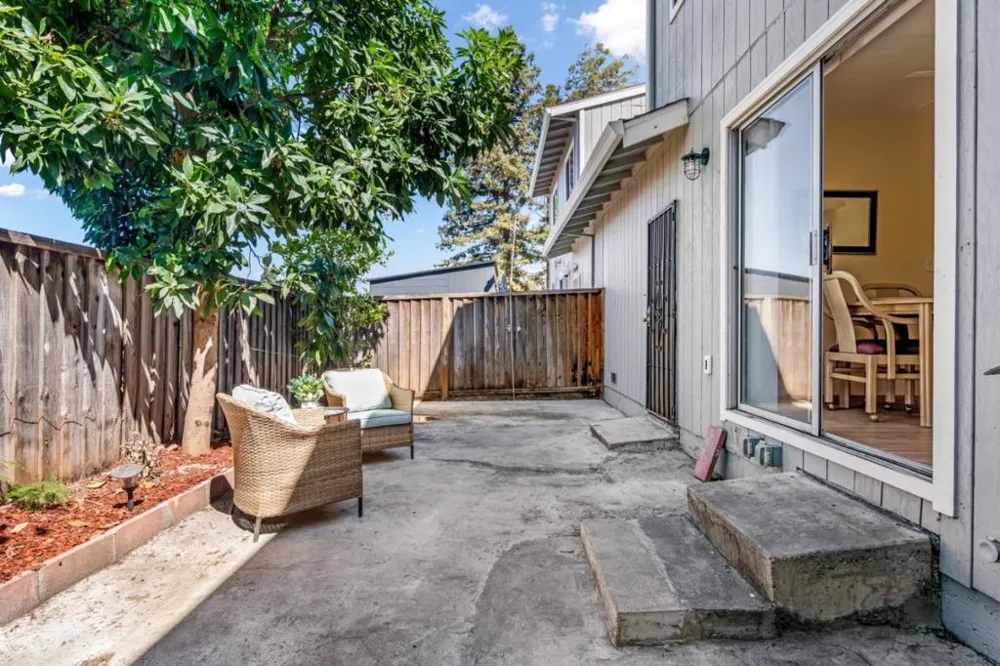 656 Foster Court #2 Hayward, CA 94544