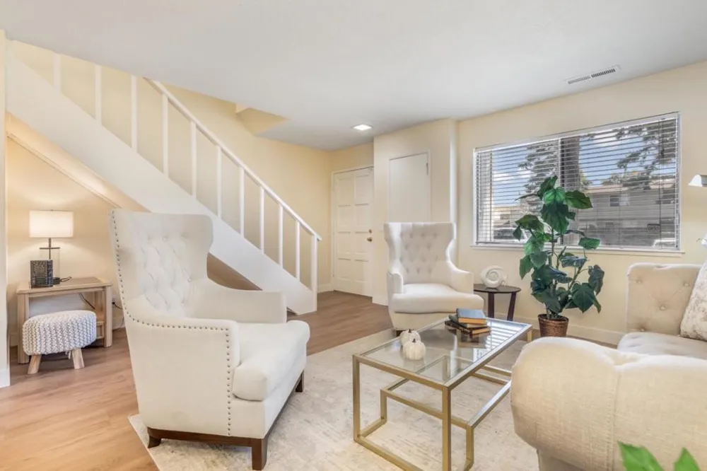 656 Foster Court #2 Hayward, CA 94544