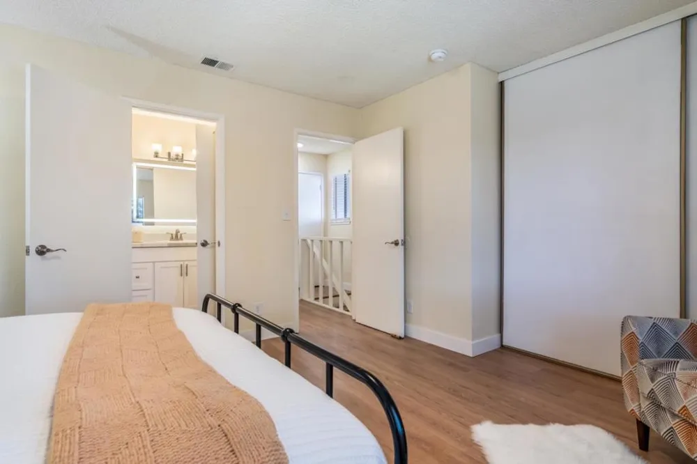 656 Foster Court #2 Hayward, CA 94544