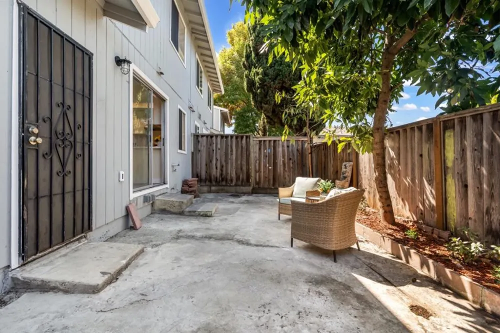 656 Foster Court #2 Hayward, CA 94544