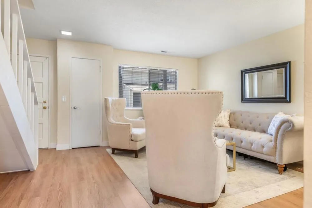 656 Foster Court #2 Hayward, CA 94544