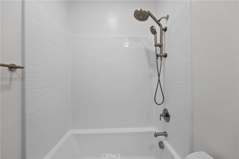 12951 Paradiso Drive #101 Eastvale, CA 92880