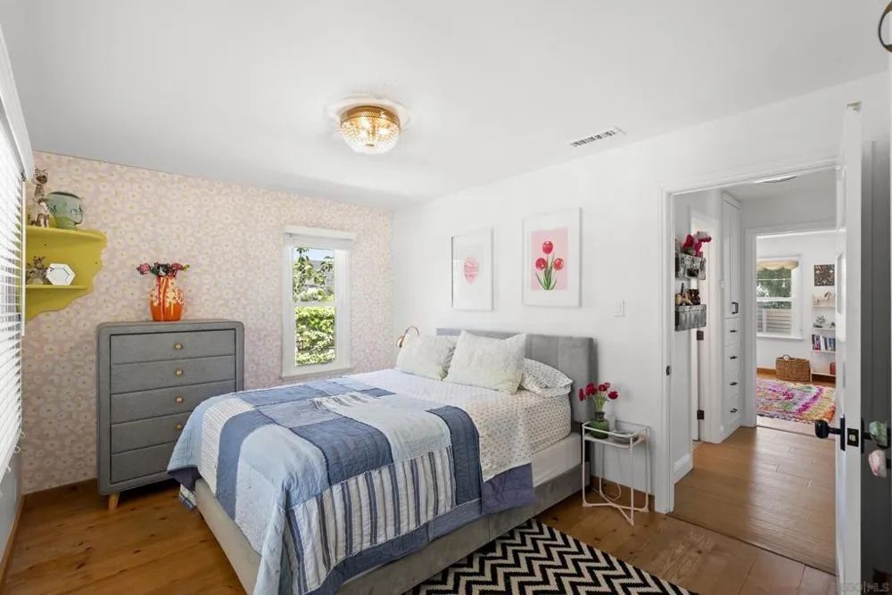 1326 Alta Vista Dr Vista, CA 92084