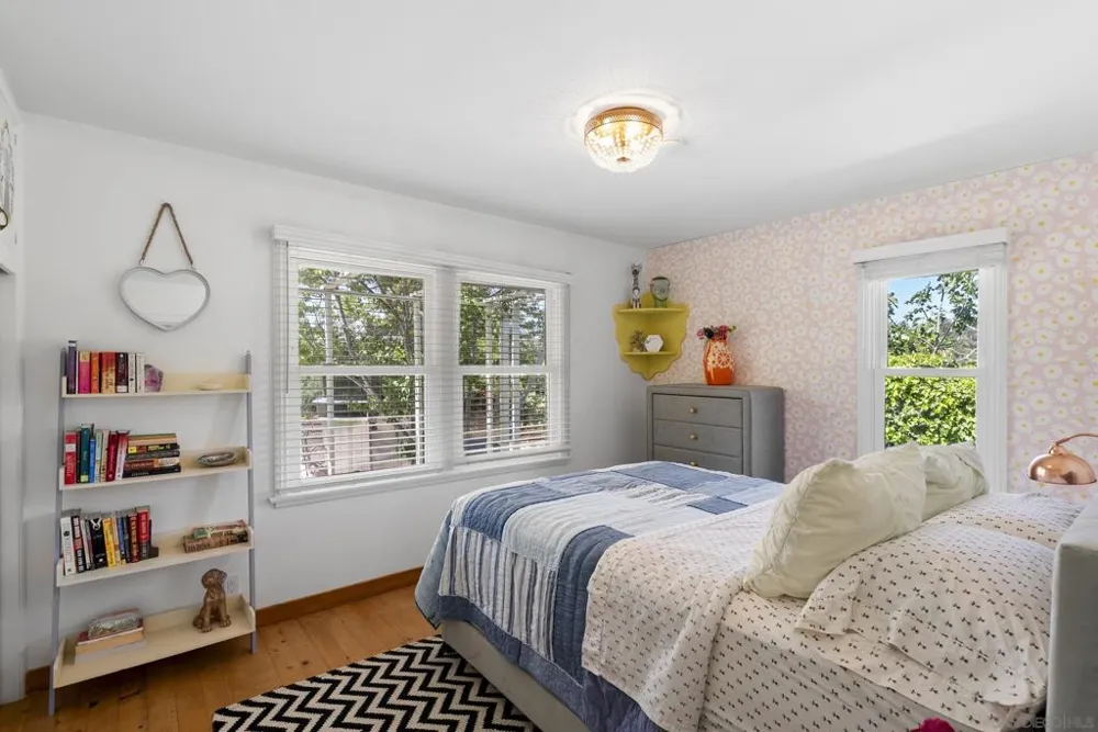 1326 Alta Vista Dr Vista, CA 92084