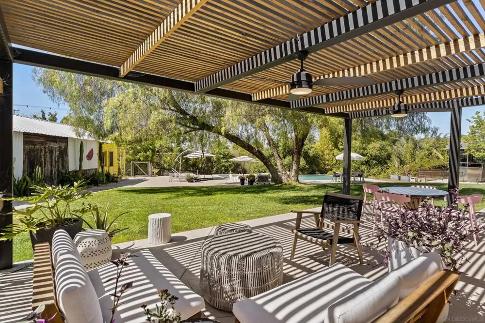 1326 Alta Vista Dr Vista, CA 92084