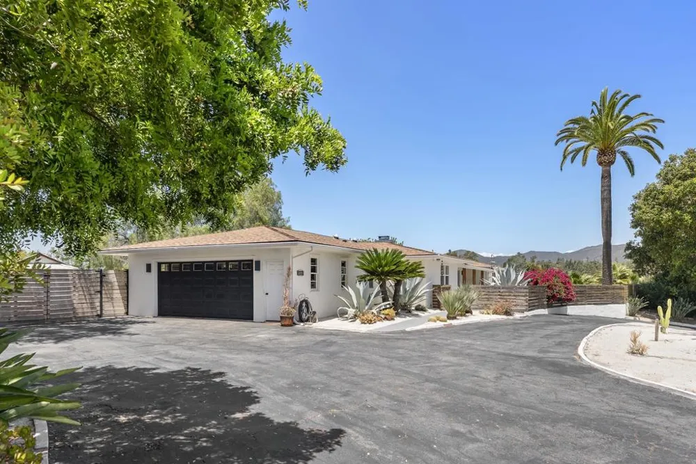 1326 Alta Vista Dr Vista, CA 92084