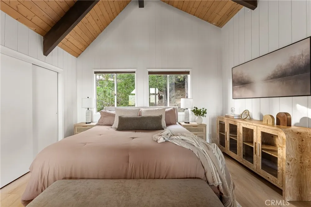 1096 Nadelhorn Drive Lake Arrowhead, CA 92352