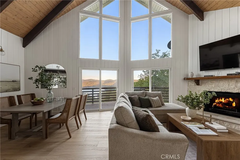 1096 Nadelhorn Drive Lake Arrowhead, CA 92352