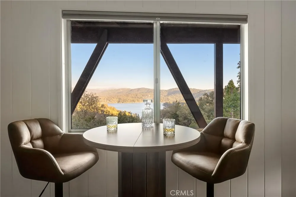 1096 Nadelhorn Drive Lake Arrowhead, CA 92352