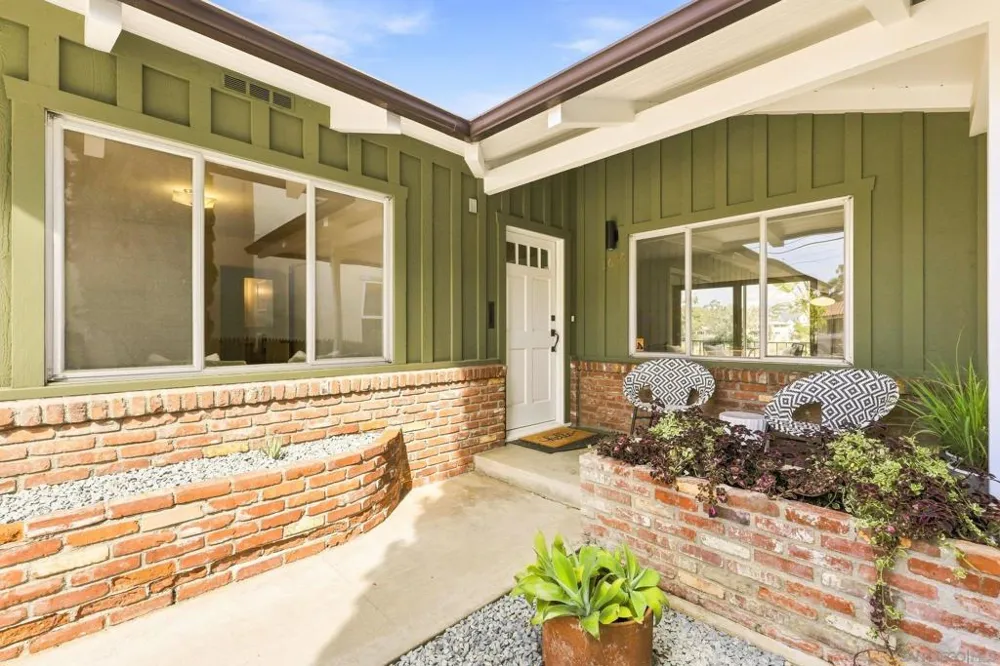 1056 Meade Ave San Diego, CA 92116