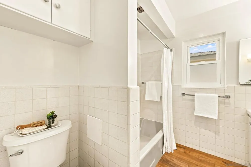 1056 Meade Ave San Diego, CA 92116