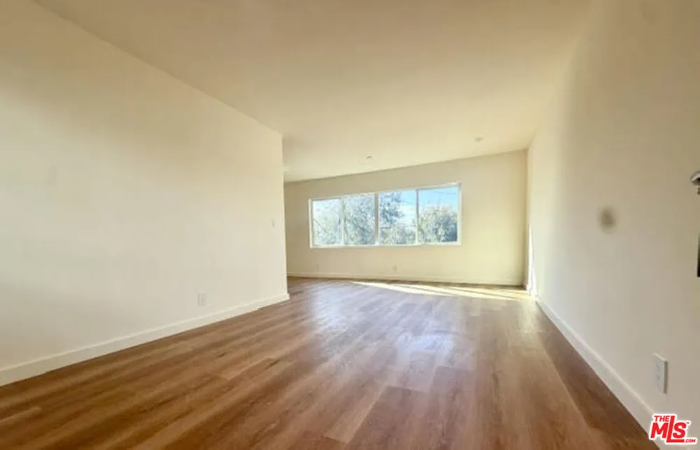 16185 W Sunset Blvd #2 Pacific Palisades, CA 90272