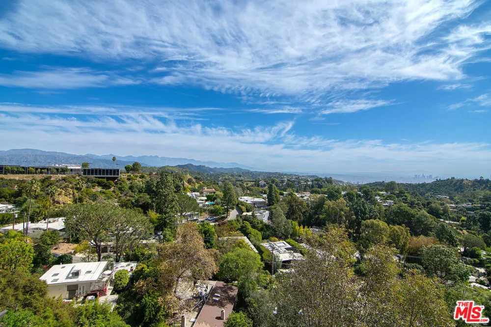 2480 Briarcrest Road Los Angeles, CA 90210