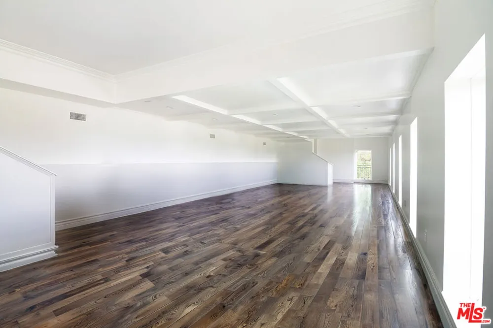 2480 Briarcrest Road Los Angeles, CA 90210