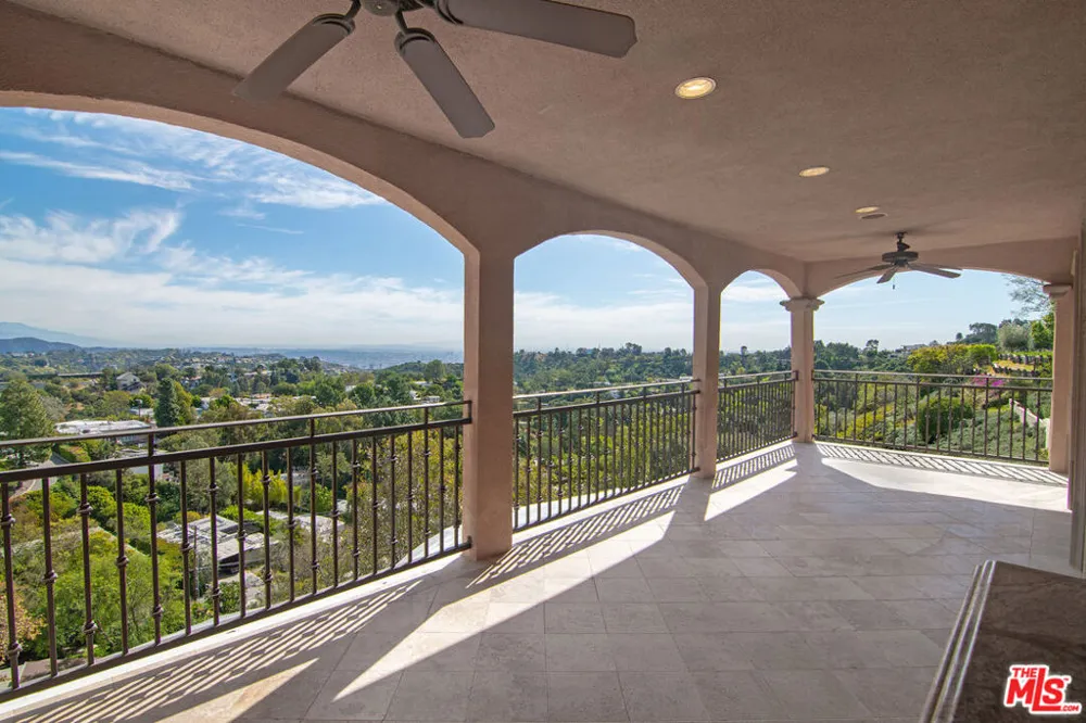 2480 Briarcrest Road Los Angeles, CA 90210