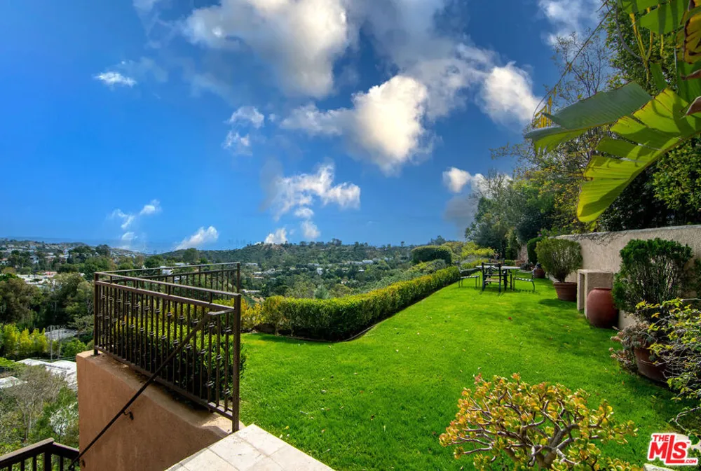 2480 Briarcrest Road Los Angeles, CA 90210