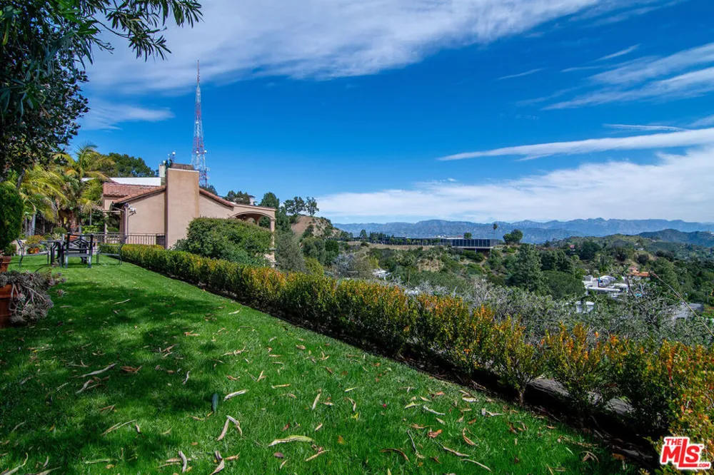 2480 Briarcrest Road Los Angeles, CA 90210