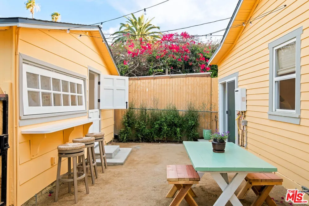 1411 Linden Avenue Venice, CA 90291