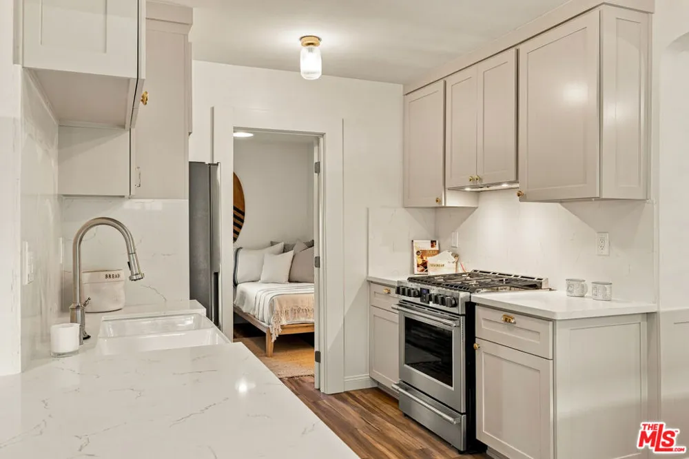 1411 Linden Avenue Venice, CA 90291