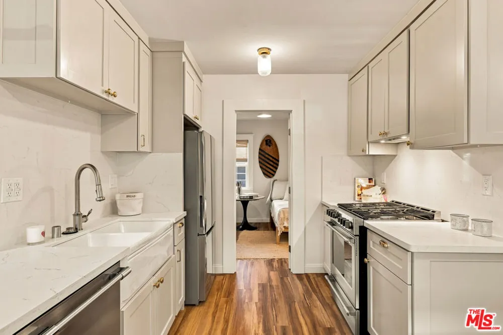 1411 Linden Avenue Venice, CA 90291