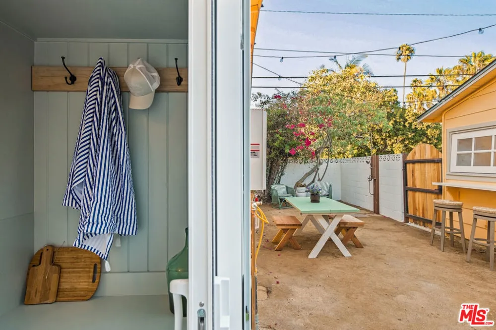1411 Linden Avenue Venice, CA 90291
