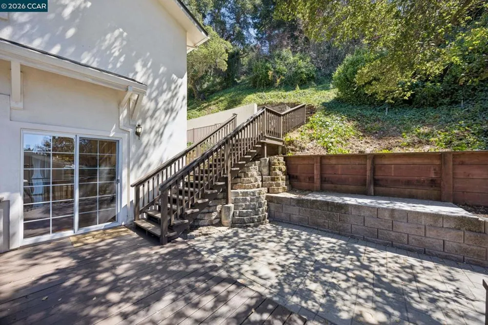 5535 Moraga Ave Oakland, CA 94611