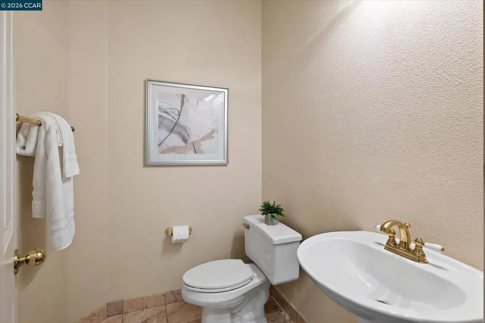 15 Creekside Dr San Ramon, CA 94583